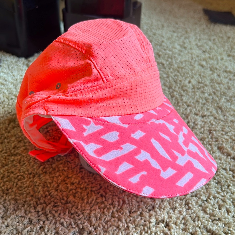 Lululemon fluorescent orange hat/visir